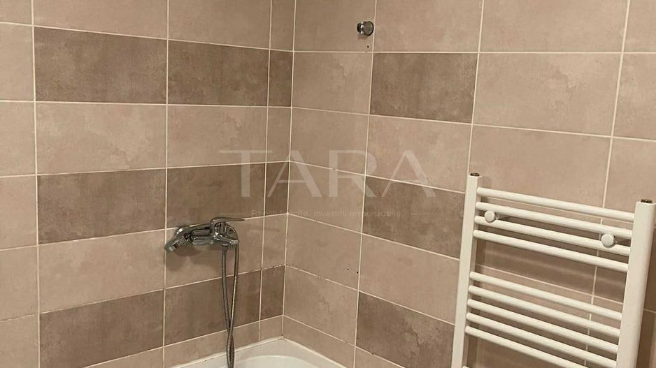 Apartament cu 2 camere, balcon generos, proximitatea Paltinia. - Poză 7