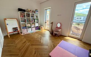 Duplex modern cu curte proprie, în zonă liniștită, aproape de pădure. - Poză 4