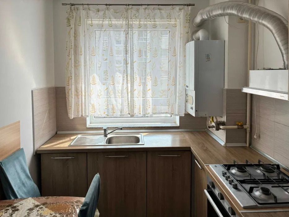 2 camere luminos cu parcare și boxă deal pentru locuire sau investiție - Poză 9