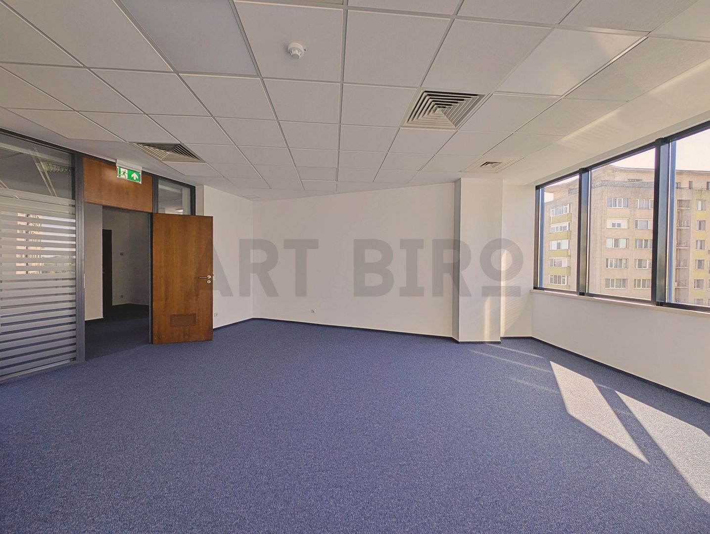 Zero comision, 87-334mp birou Gara de Nord, M. Transporturilor, 3'[M] - Poză 3