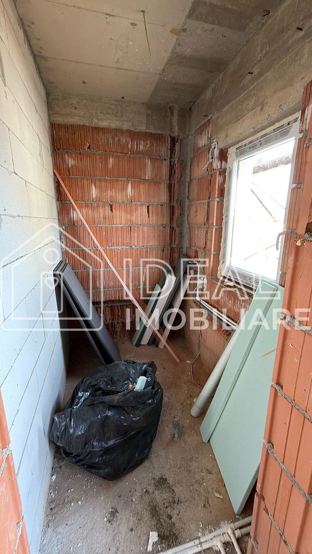 Casă modernă cu 4 camere și 300 mp de curte, in Sura Mica - Poză 7