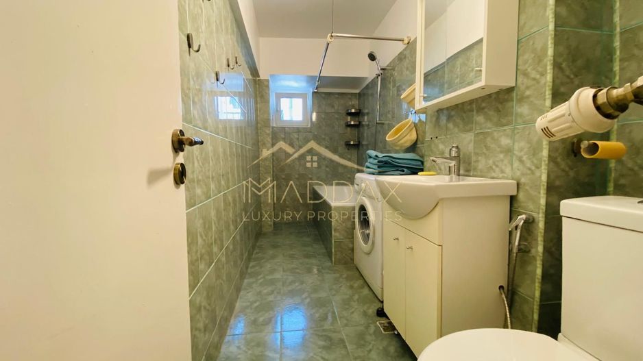 Apartament spațios cu 4 camere, vedere spectaculoasă către Palatul Parlamentului - Poză 19