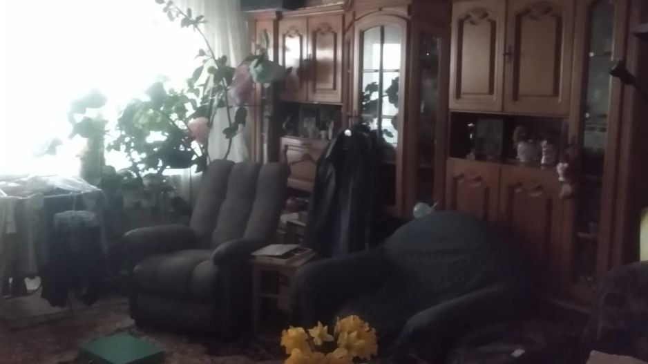 Ag EUROPA vinde apt. 2 cam. la etajul 4 in Carpati 2. - Poză 1