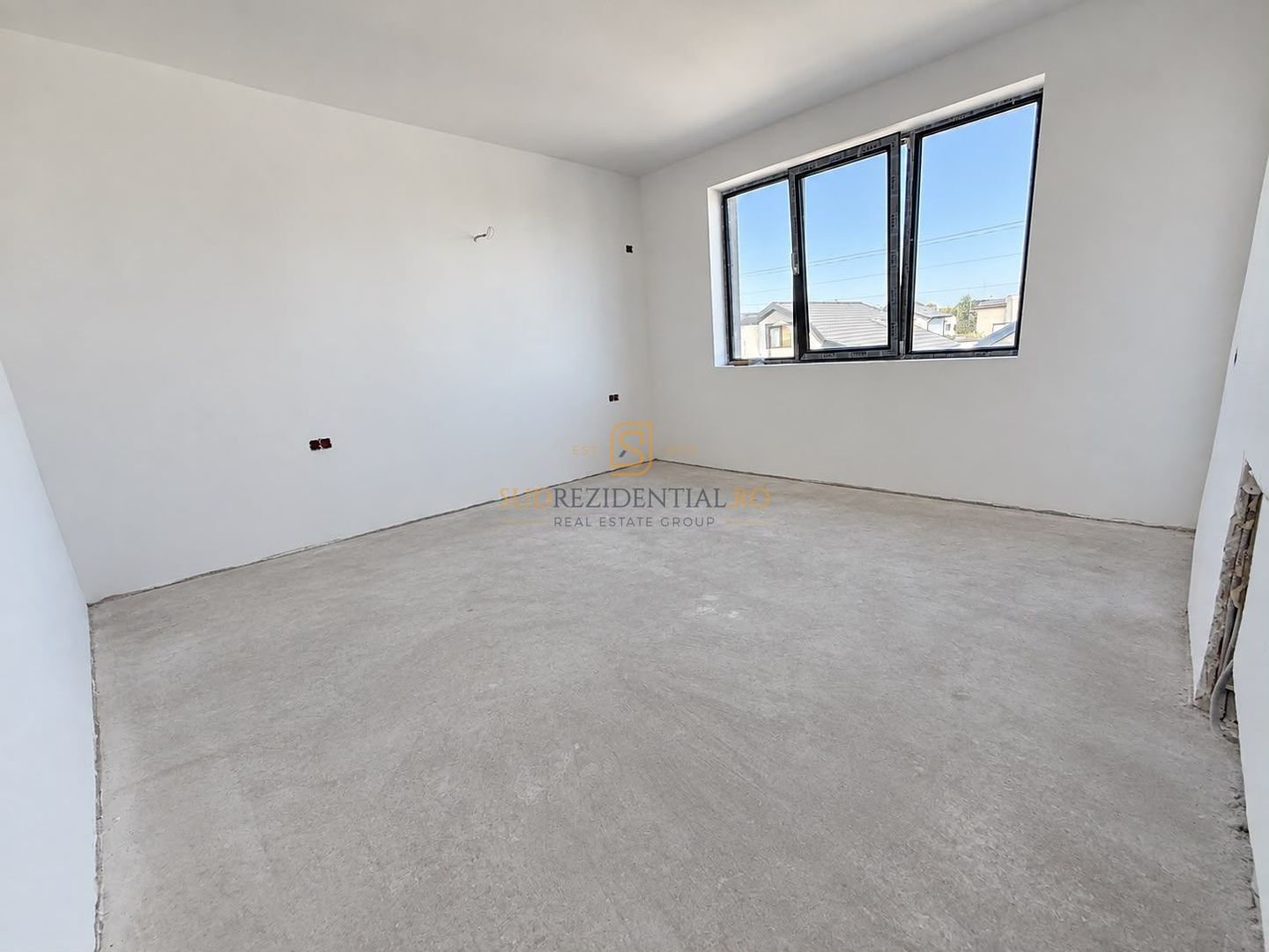 Vila individuala / 4 Camere / 2 Bai / 320 mp teren / Zona linistita - Poză 11