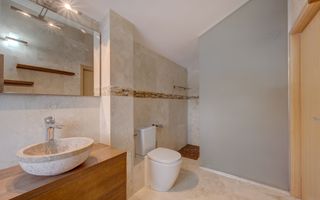 Vila de vanzare in Otopeni-central, zona linistita-Comision 0% - Poză 12