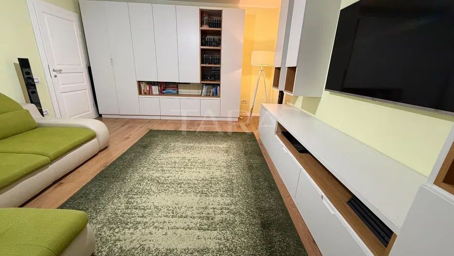 Apartament modern cu 3 camere, garaj și parcare, în zonă liniștită. - Poză 5
