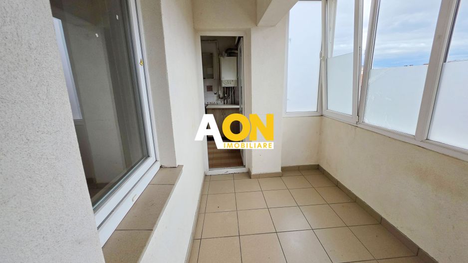 Apartament 2 camere, etaj 1, decomandat, 57 mp utili, 2 balcoane, boxa - Poză 3