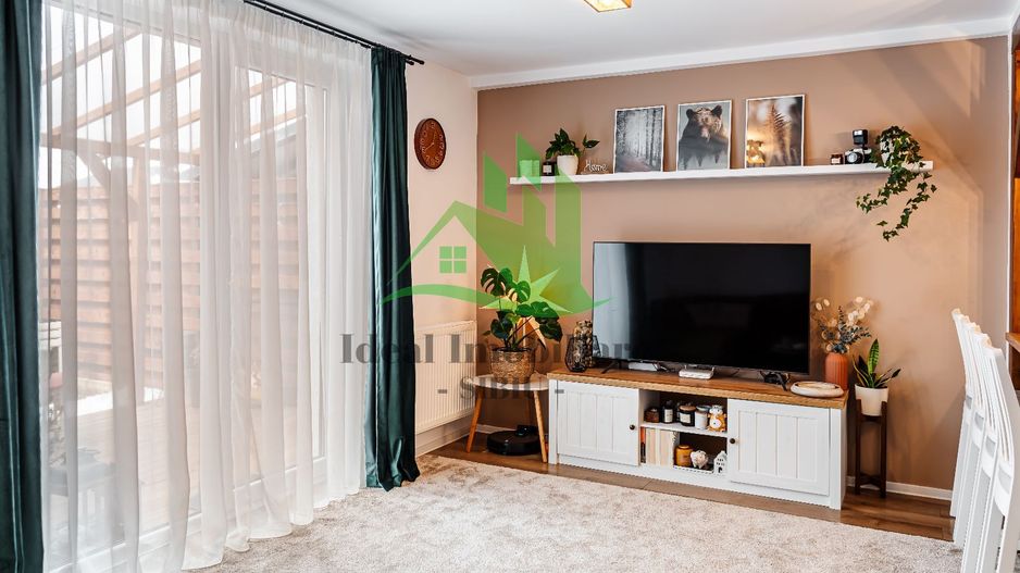 Casa Triplex cu 3 camere, Mobilat-Utilat, in Selimbar - Poză 3