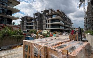 Proprietate unică, cu grădină privată, terasă și 5 locuri de parcare - Poză 1