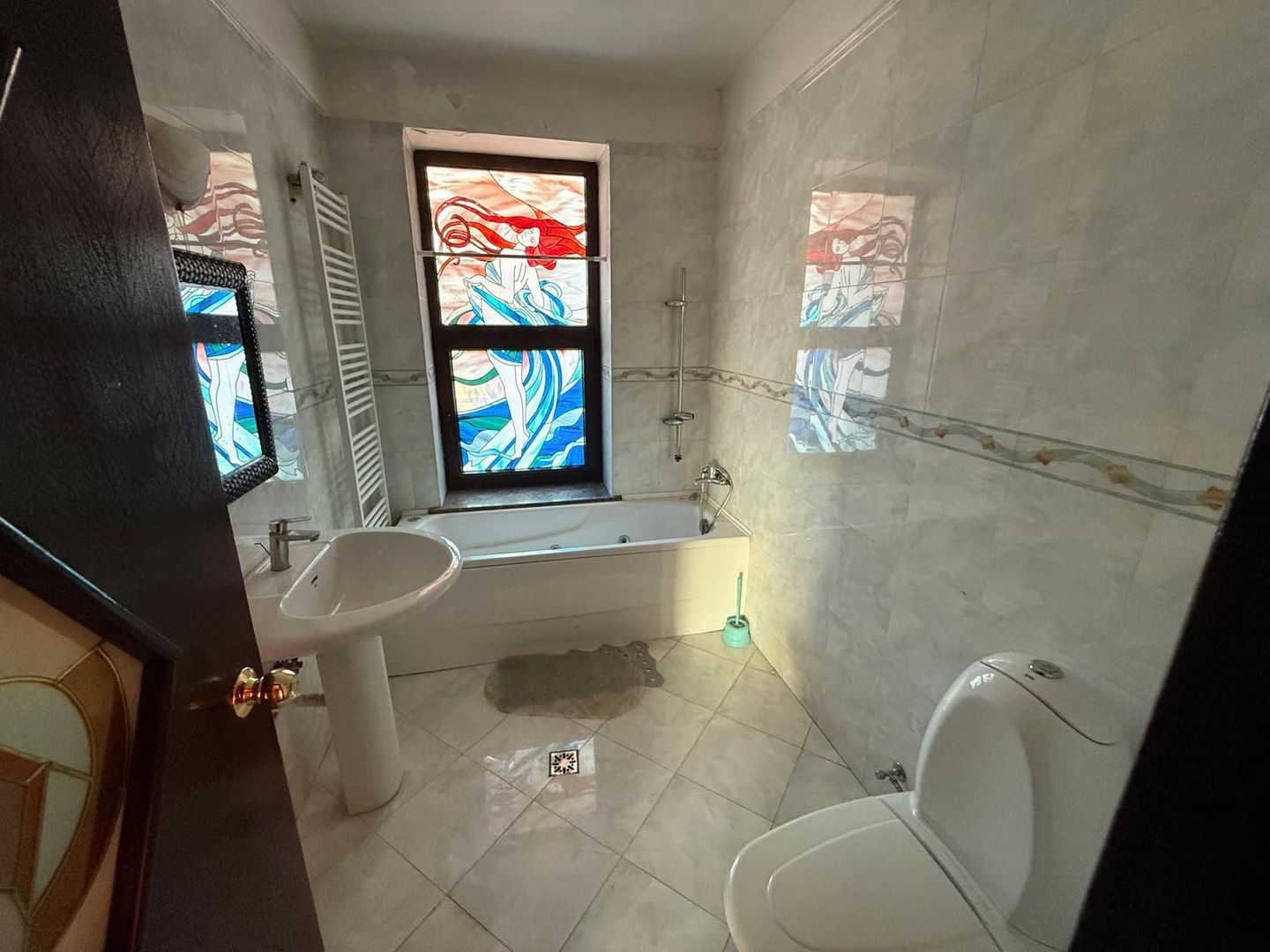Vila Spațioasă 9 Dormitoare. Investiție - Poză 4