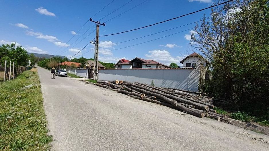 Teren 1712mp de vânzare în Horezu, Turcinești, lângă Pensiunea Arianna - Poză 4