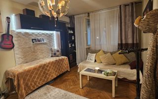Vând 🏢 Apartament 3 camere | Câmpia Libertății | Aproape de Piața Muncii - Poză 2