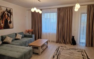 Vila P + 2 - 5 camere - 4 bai - 3 locuri de parcare - Poză 1