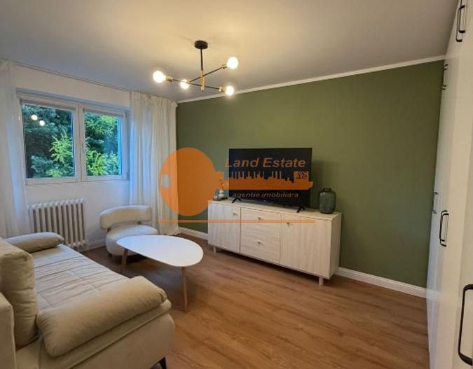 2 Camere Decomandat | Piața Victoriei | Renovat Integral - Poză 3