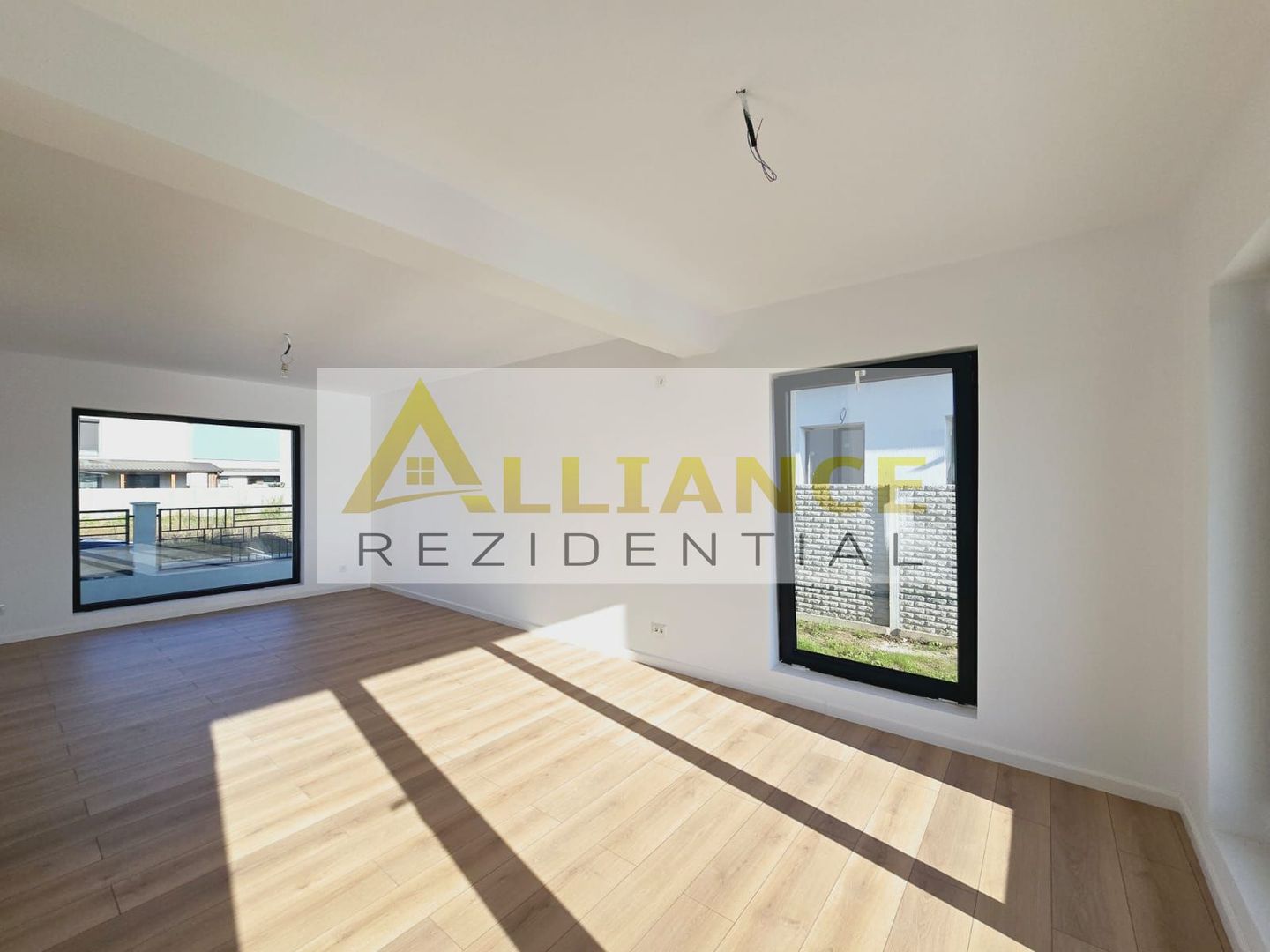 Vila individuala-4 camere-beci-pod-incalzire pardoseala - Poză 1