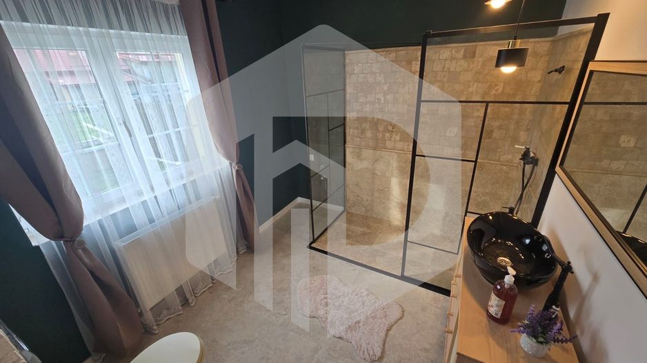 Casa superba 3 dormitoare 500 teren zona Tocile - Poză 4