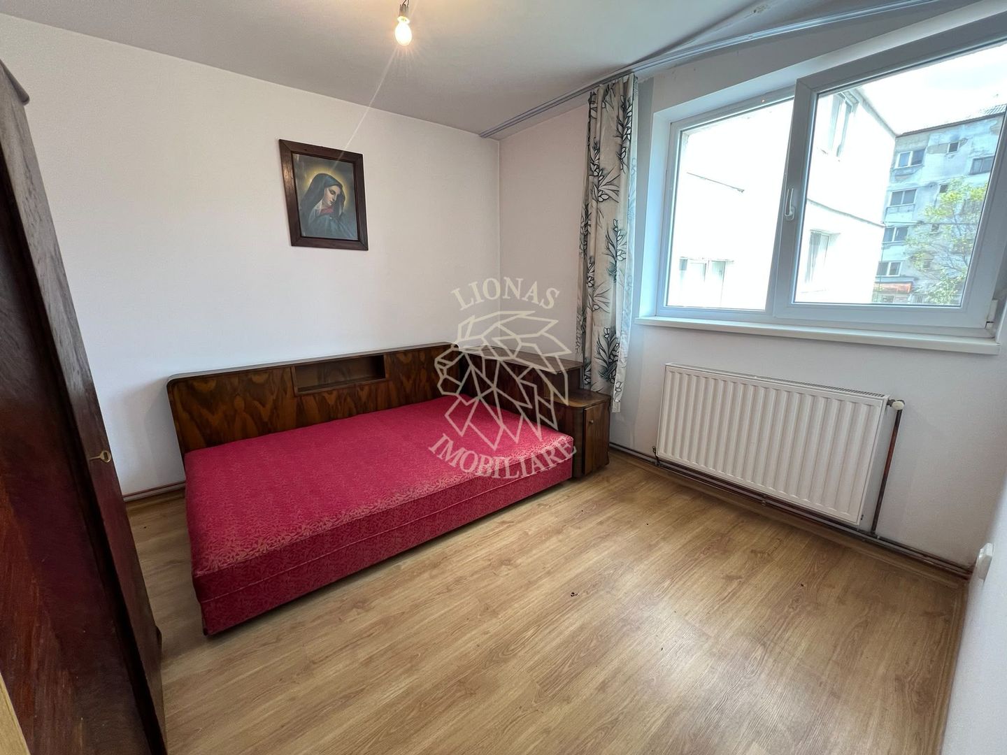 Apartament 2 camere 55 mp con.-etaj 1-Renovat complet- Decebal - Poză 3