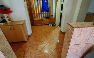 Apartament 3 Camere, Decomandat, Zona Cetate, Etaj 1 - Poză 15