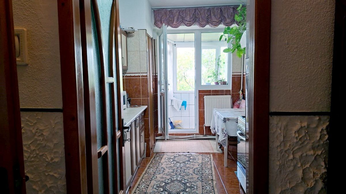 Apartament 2 camere 57 mp Tecuci – complet utilat, spațiu depozitare ș - Poză 8