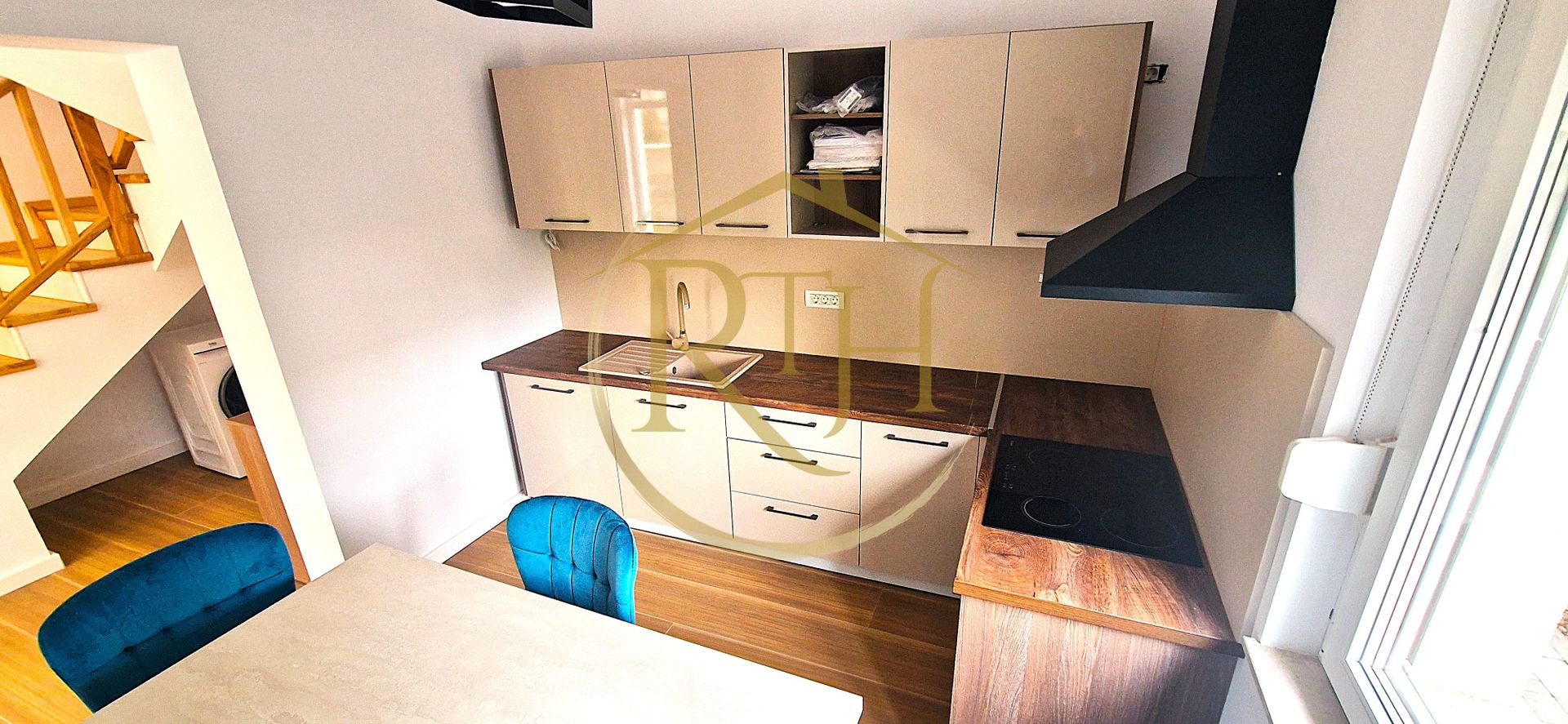 Apartament spațios de închiriat ideal pentru activități comerciale sau  locuință - Poză 5