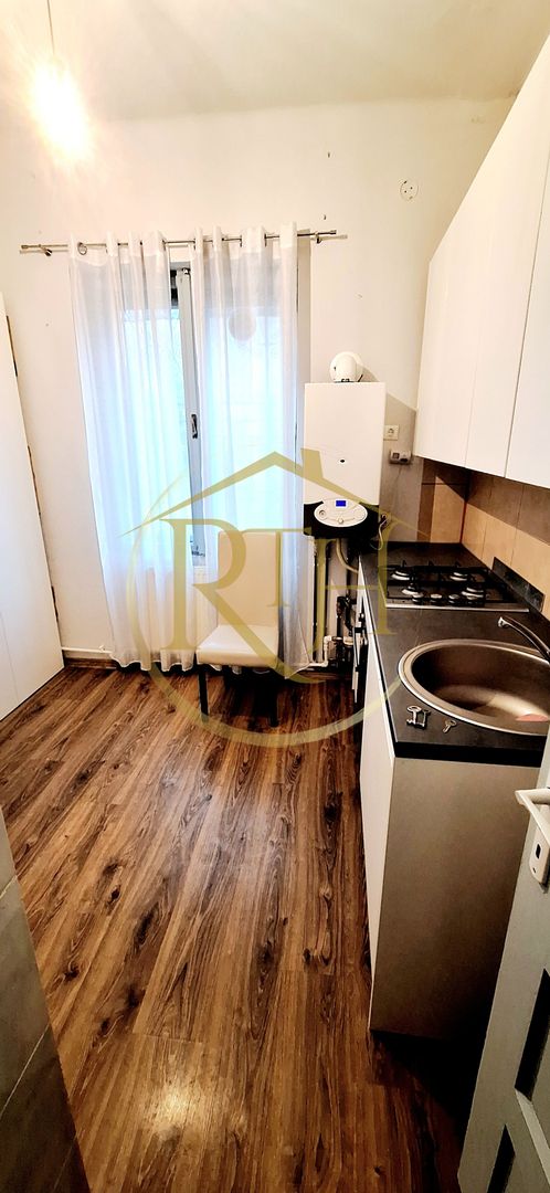 Oferim spre inchiriere, apartament cu 3 camere, spatios, aproape de Centru - Poză 8