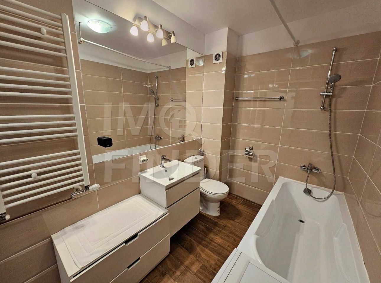 Inchiriere 2 camere Andrei Muresanu Sud, parcare subterana - Poză 7