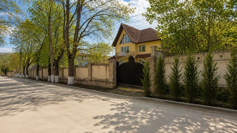 Cojușna - Casă 6 Dormitoare + Living | 259 m² | teren 10,81 ari | Spațiu generos pentru familie | 280.000 € - Poză 37