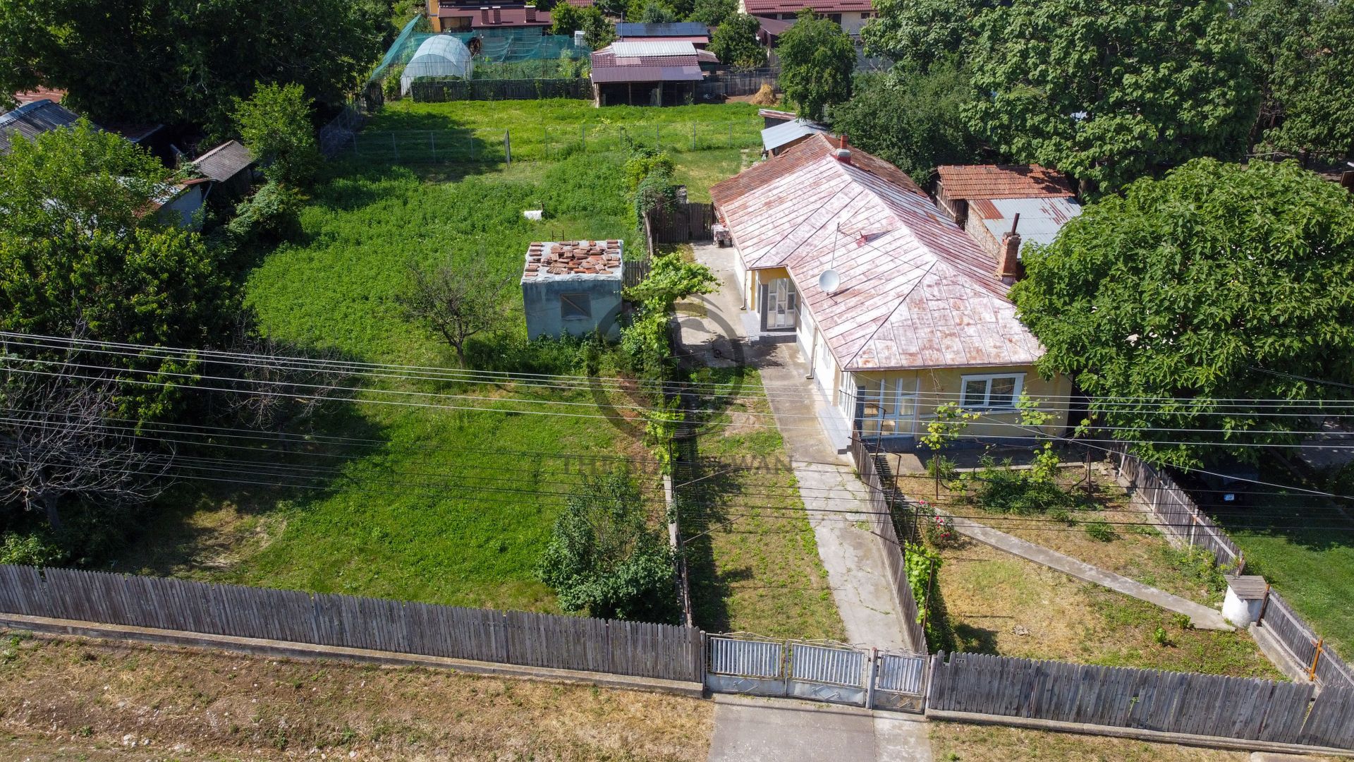 Casă din caramida de vanzare | Teren 1.117 mp | Puchenii Mari | - Poză 2