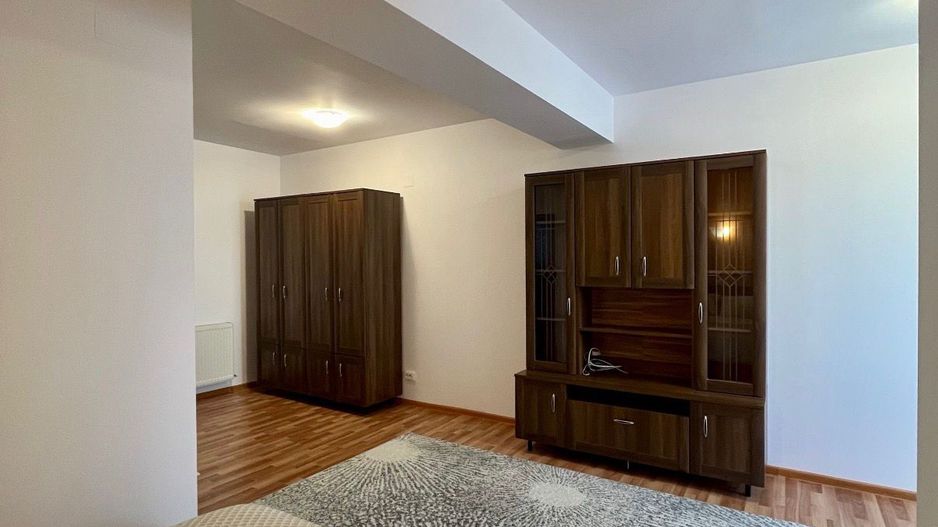 GARS. 1 DECEMBRIE 1918, BUCATARIE INCHISA, CENTRALA, METROU 10 MINUTE - Poză 3