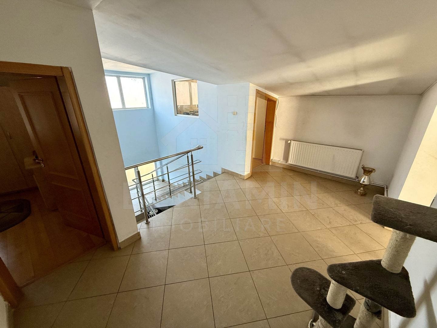 Casa langa Spitalul de Neuro-Acces auto-4 dormitoare-Foisor-Libera - Poză 10