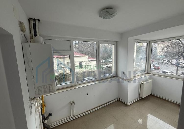 Casa de inchiriat - Ultracentral 324 mp utili + curte - Poză 4