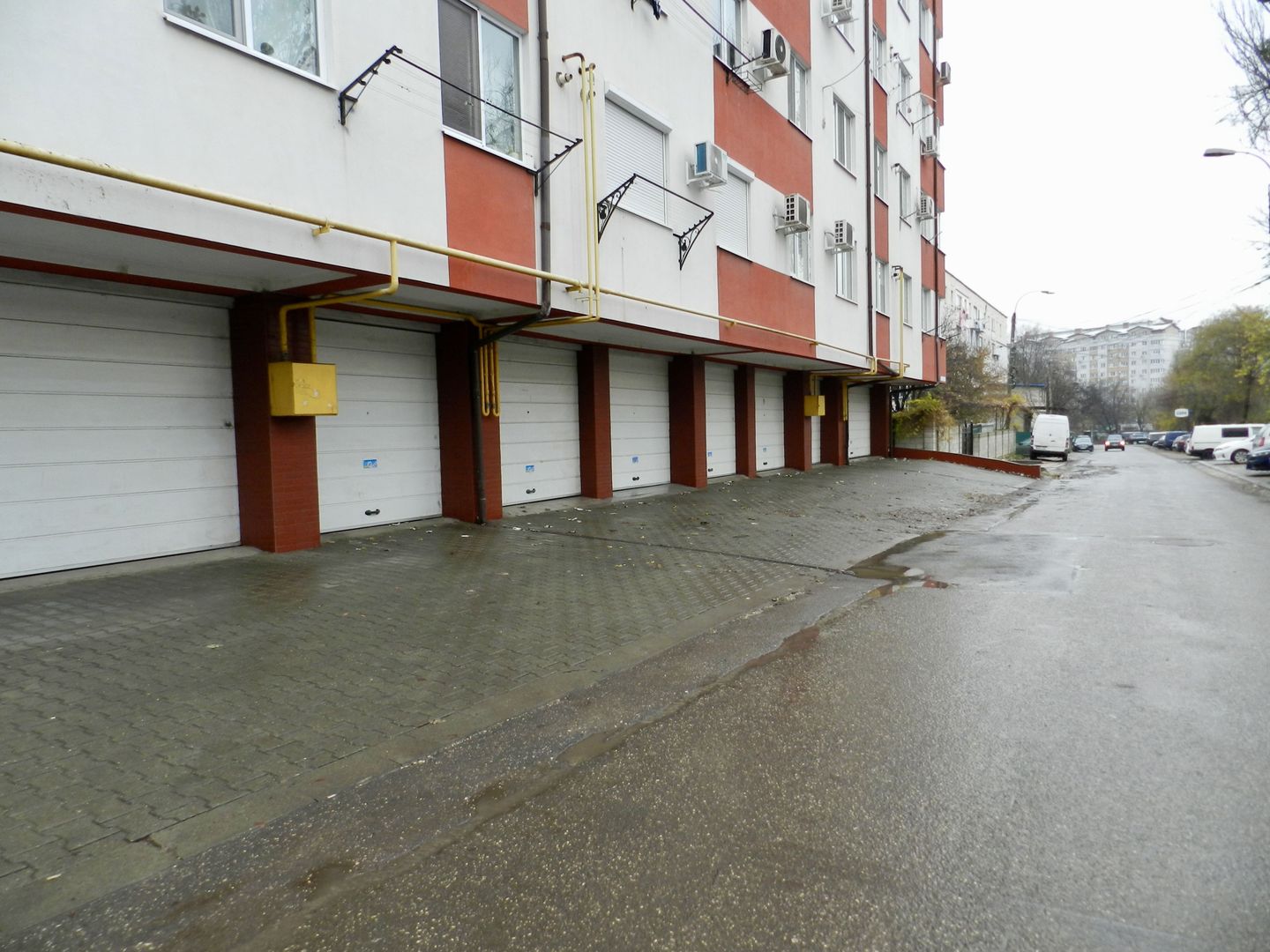 Apartament cu două dormitoare și living comasat cu bucătărie - Poză 15