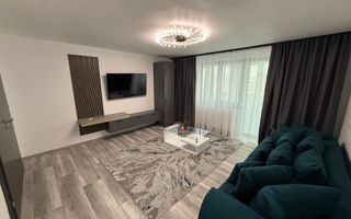 4 camere - 93mp - mobila - utilat - lux - Hotel Ramada - Poză 1