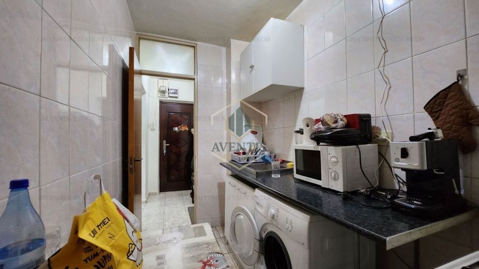 Garsoniera decomandata, bloc din 1982 reabilitat termic, Piata Muncii Baba Novac - Poză 13