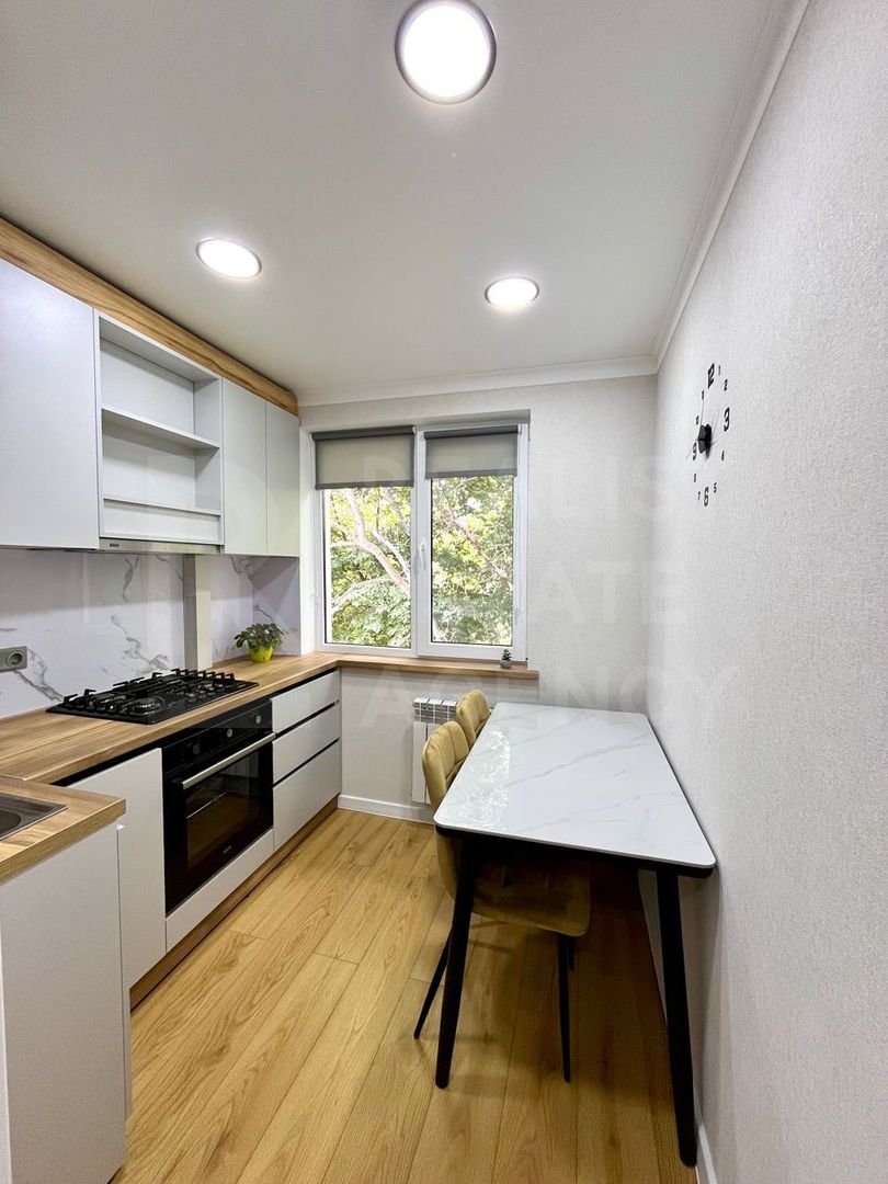 Vânzare, apartament, 2 camere, bd. Traian, sectorul Botanica - Poză 4