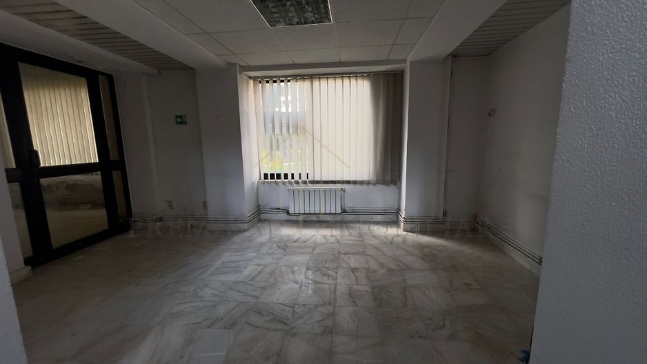 CLADIRE DE BIROURI - Poză 8