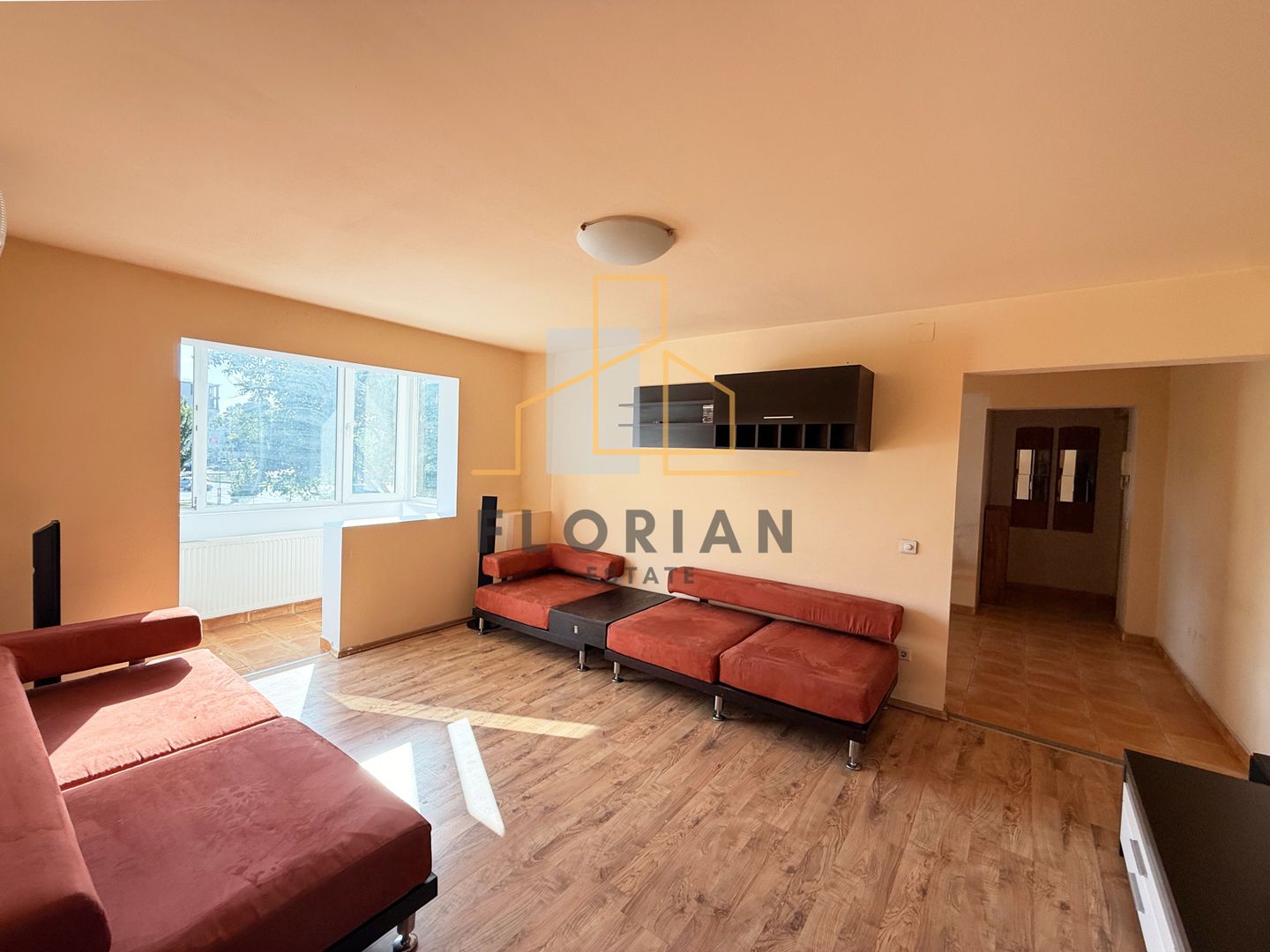 Apartament 2 camere, langa Casa Tineretului, zona Spitalul Judetean - Poză 1