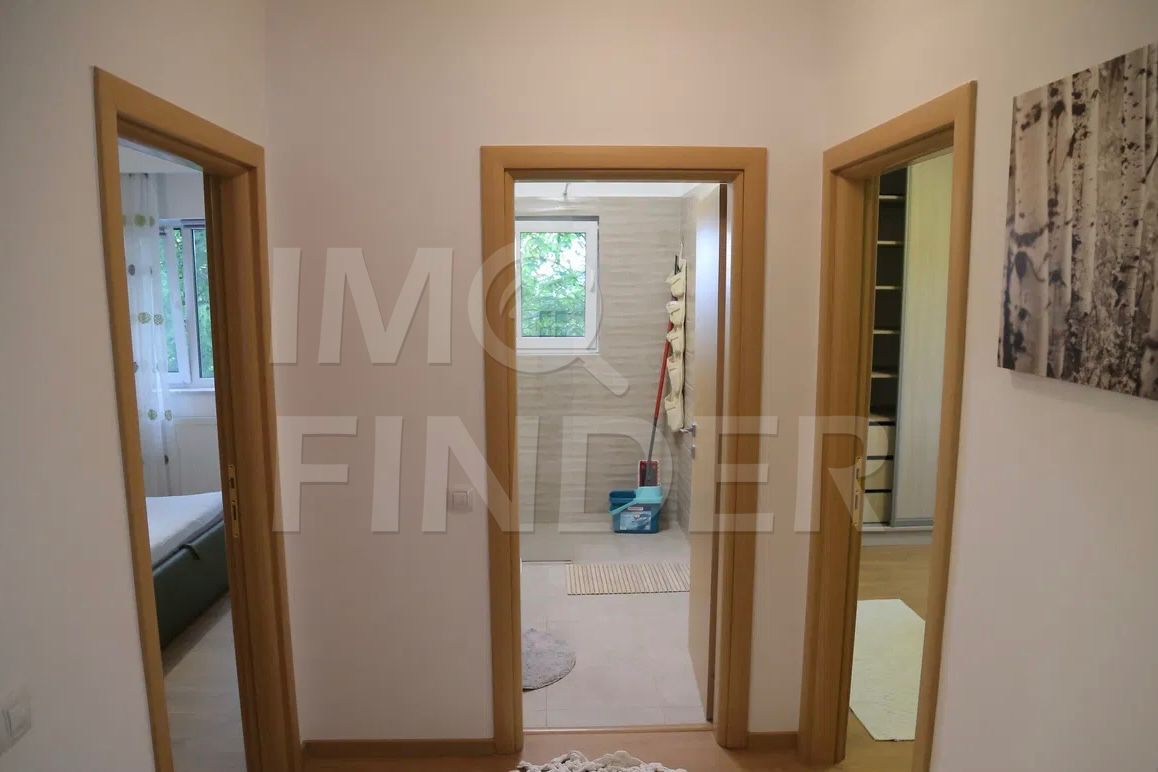 Apartament cu 3 camere în Zorilor strada Rapsodiei - Poză 10