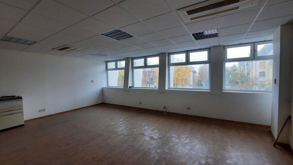 Spatiu pentru birouri- Piata Victoriei - Poză 1