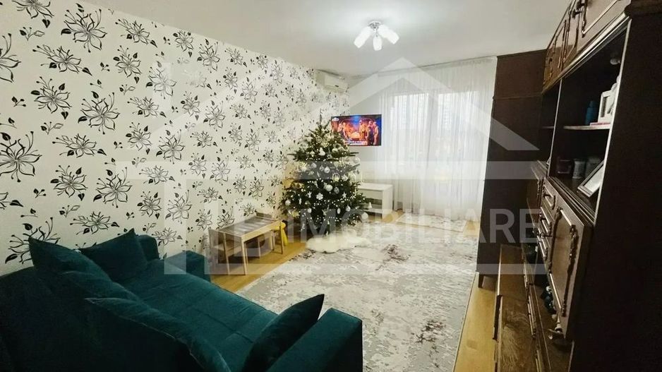 Vând apartament 2 camere   Unirii, 52 m , centrală, izolat - Poză 2