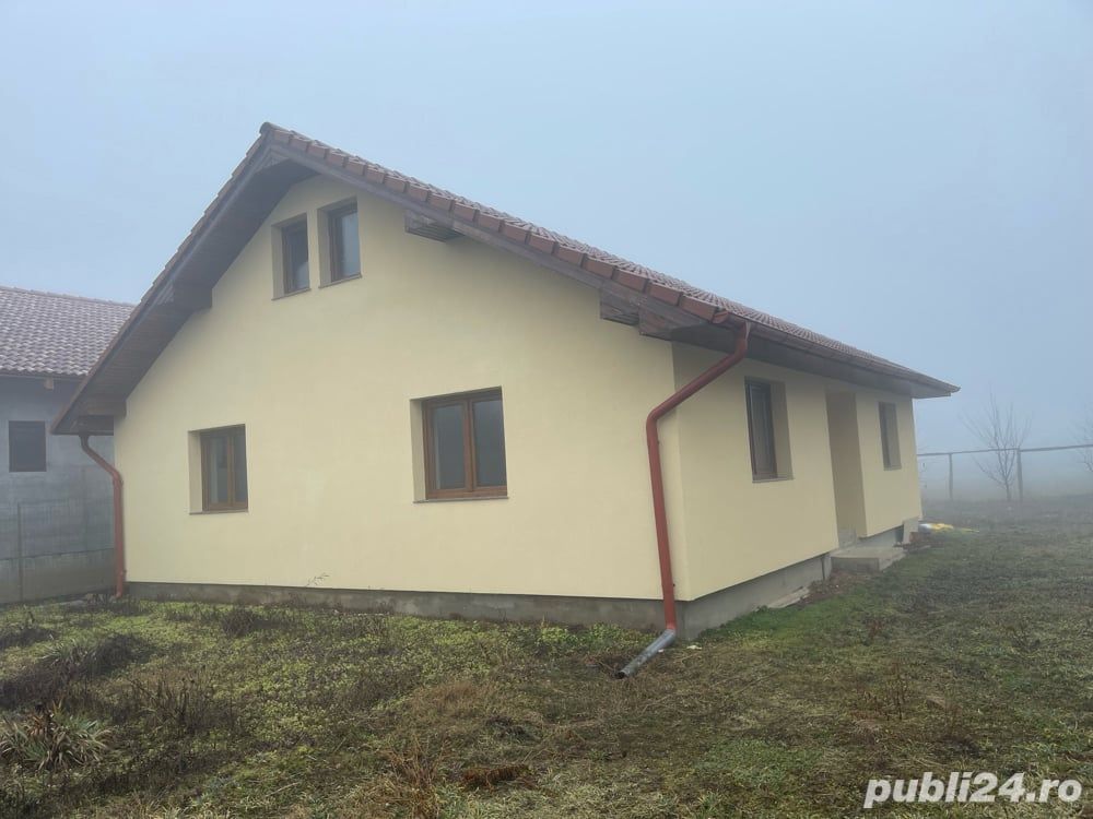 Vand casă in Lazuri - Poză 1