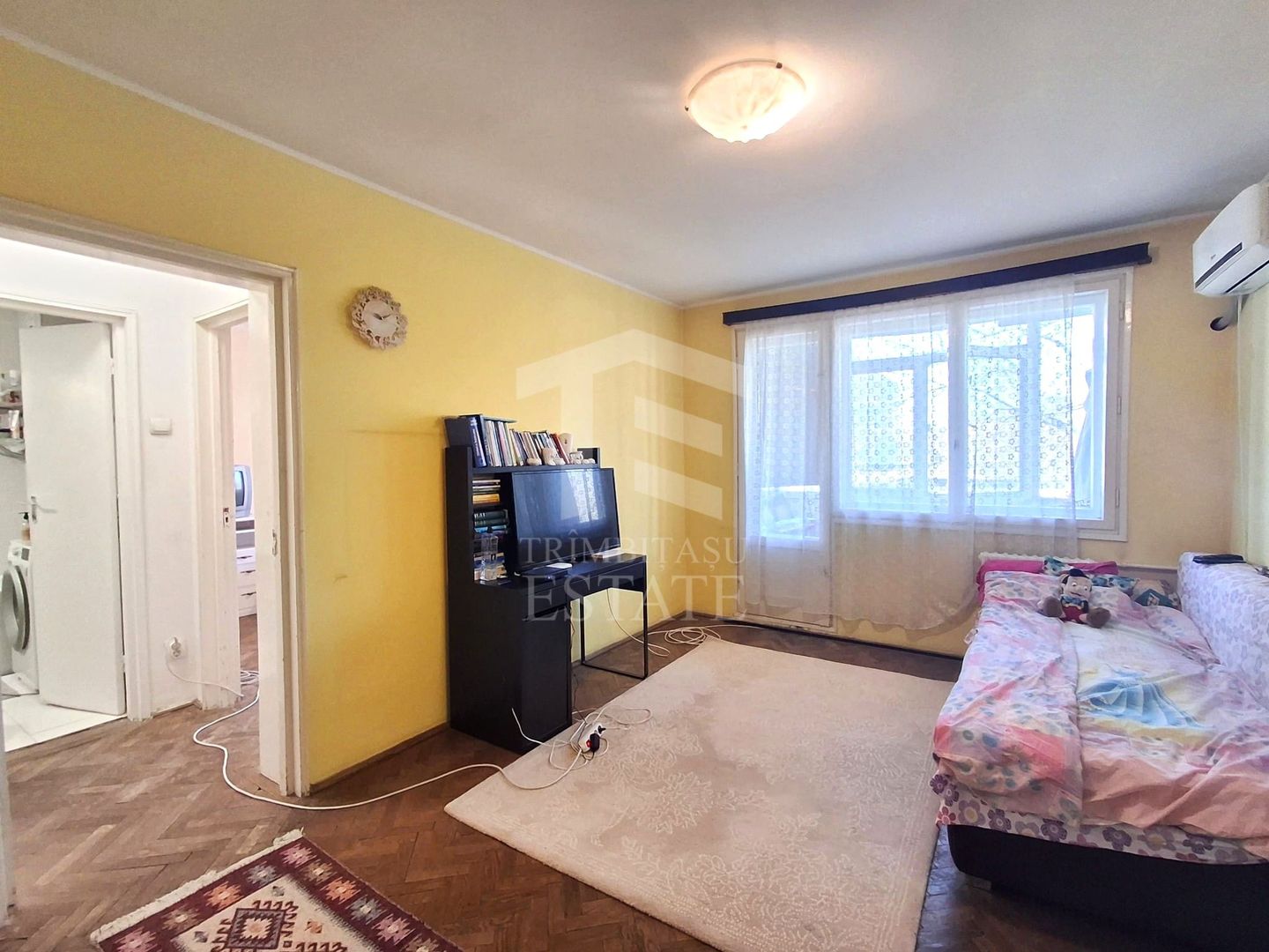 De Vanzare Apartament 2 Camere Pajura - Poză 2