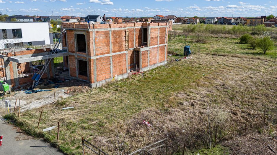 VANDUT - Ghiroda - Lacuri | 776 mp | Toate Utilitatile - Asfalt | Com 0 - Poză 10