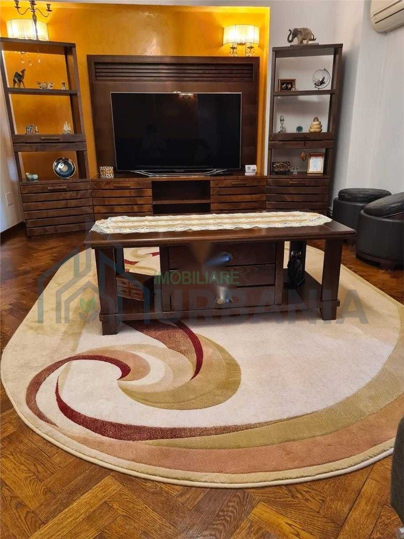 Apartament 3 camere de vanzare Podu Ros - Poză 1