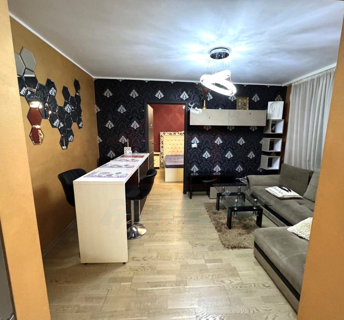 Apartament elegant cu 2 camere | Micro 19 | Parter | 350 €/lună - Poză 1