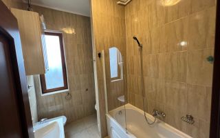 Apartament 3 camere, garaj si boxa - zona Centrala-Prefectura - Poză 32