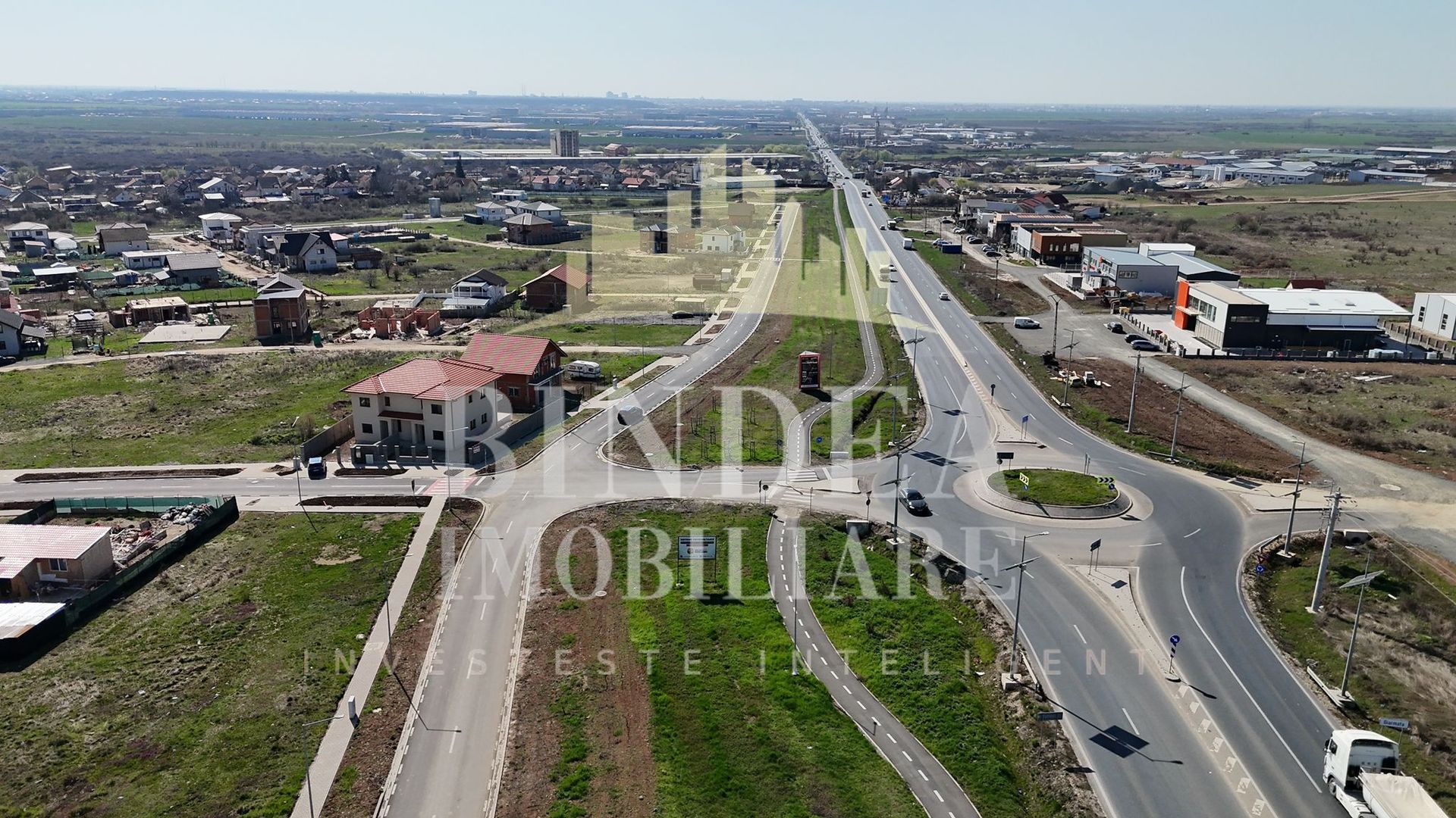 Teren 1053 mp  Servicii langa drum 4 benzi Giarmata - Poză 1