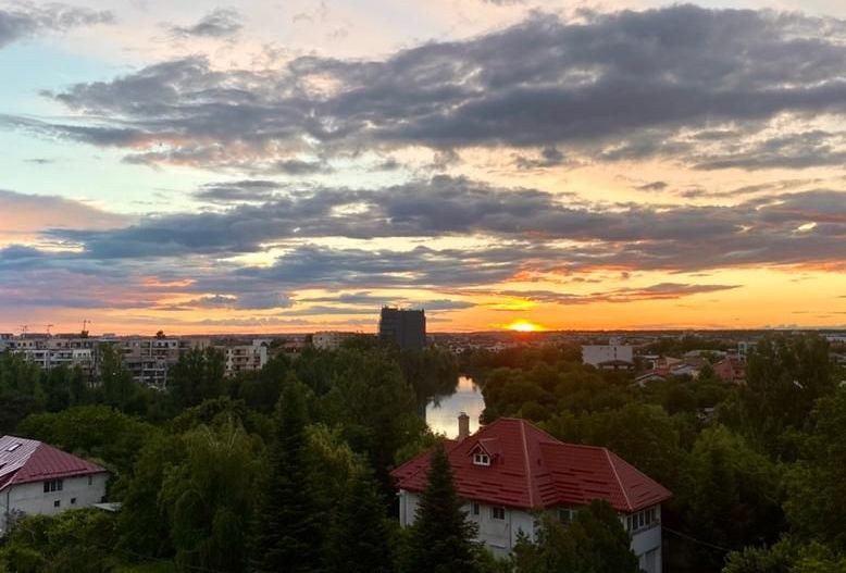 Apartment cu 2 camere de inchiriat | Vedere lac | Mutare imediata - Poză 1