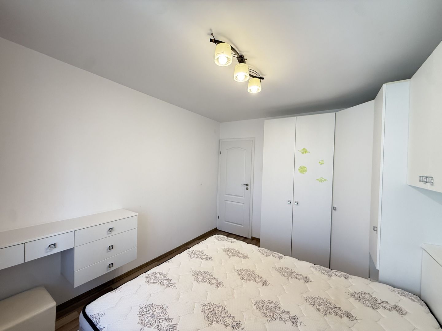 Apartament 4 camere Lacul Tei Teiul Doamnei - Poză 6