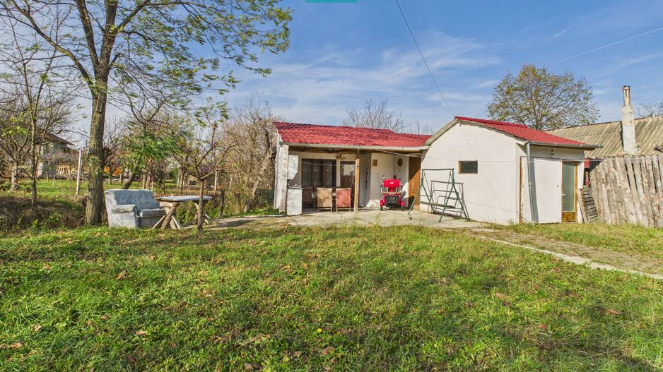 Casuță cu priveliște panoramică spre Cetatea Șiria - Poză 3